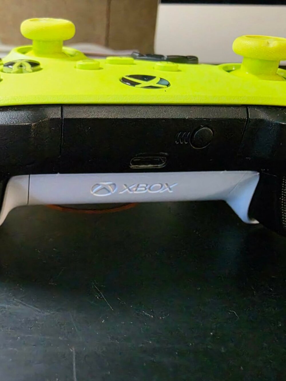 XBox Wireless Controller - Picture 2 of 4